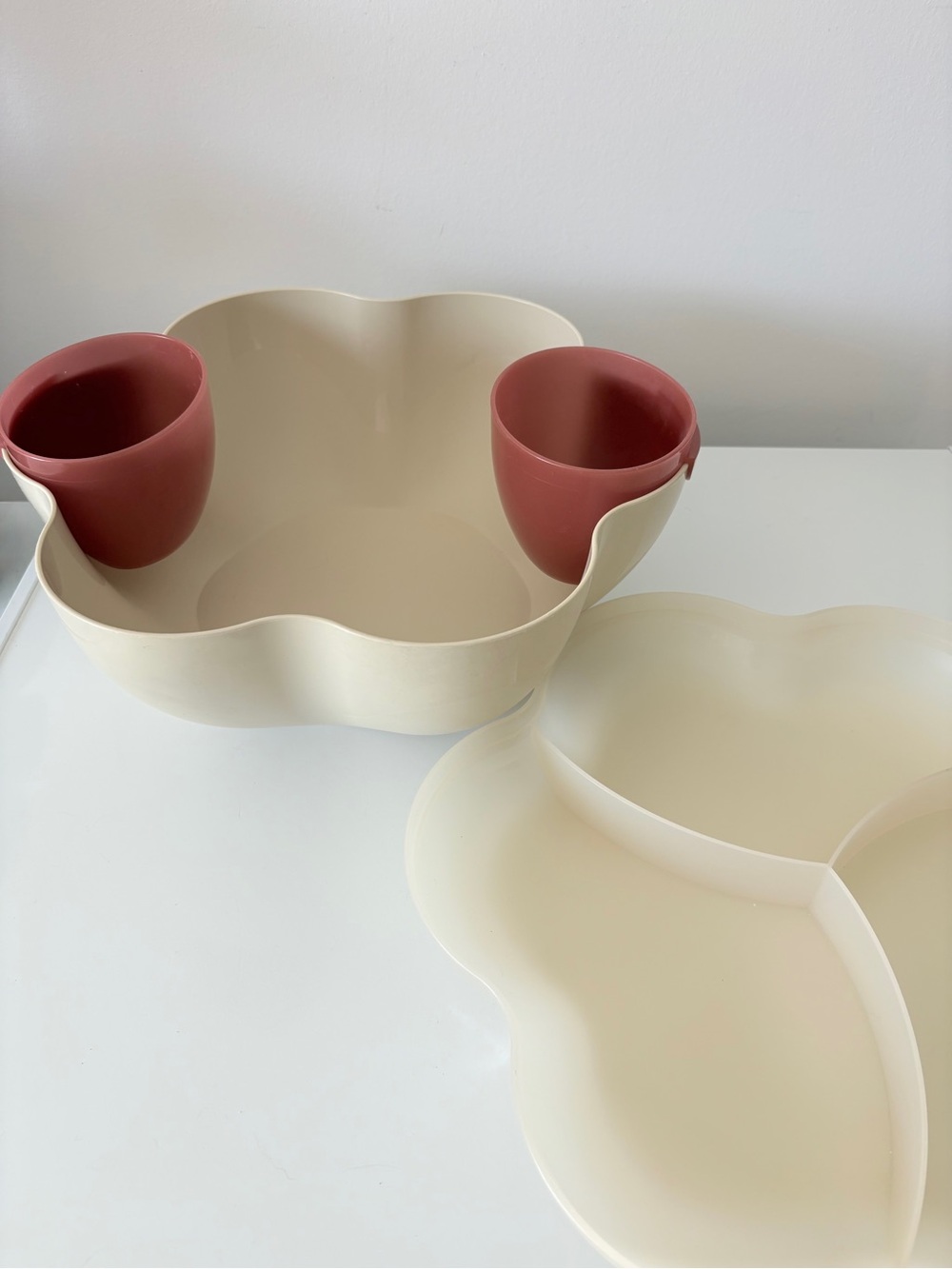 Tupperware Chip N Dip Salad Bowl Dip Set Open House Style Cinnamon Lid as Server
